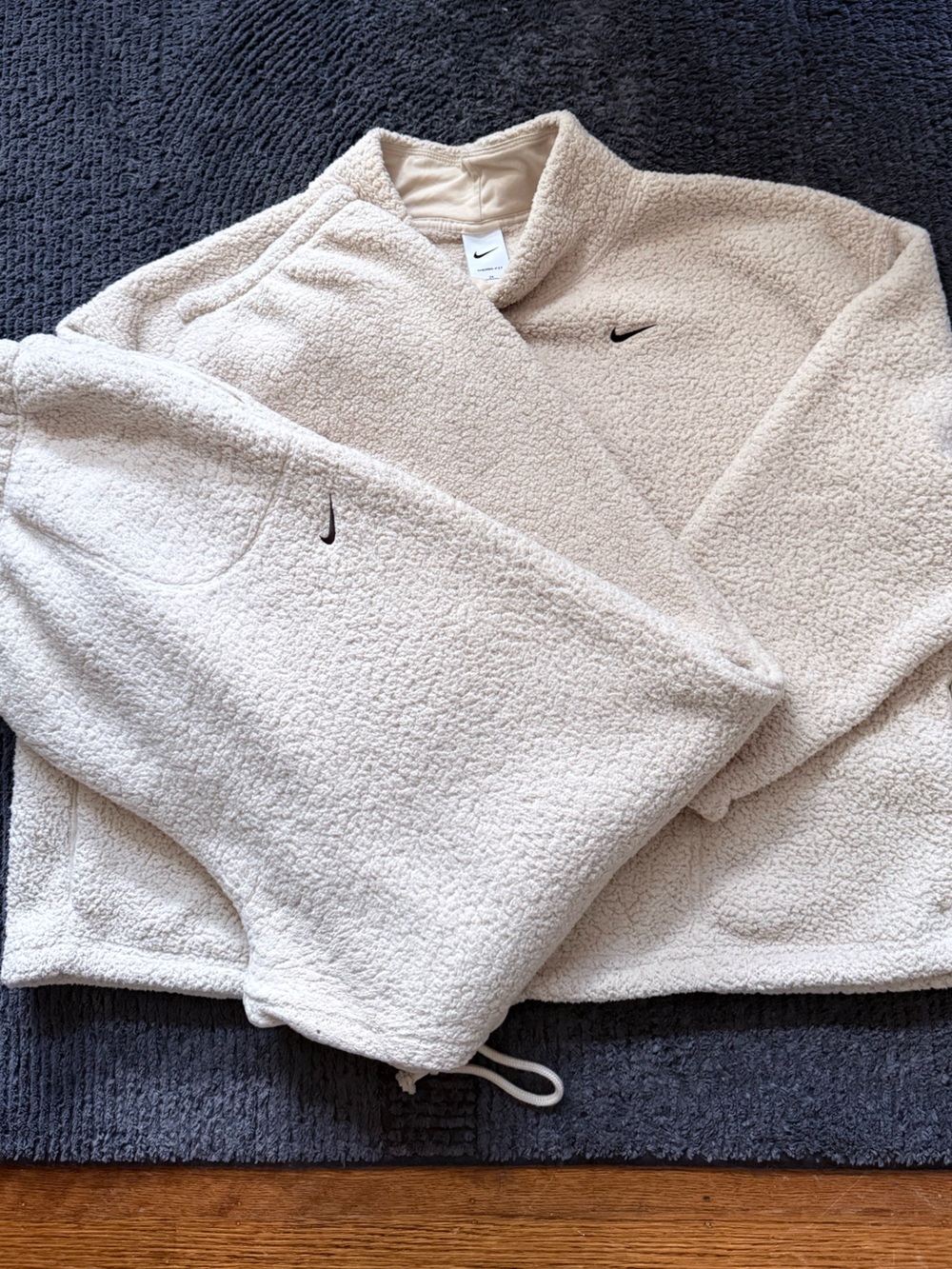 Nike women’s Cream Sherpa Crewneck Pullover